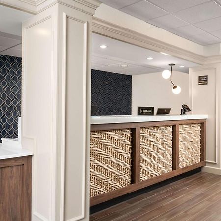 Hampton Inn & Suites Мидълтаун Екстериор снимка