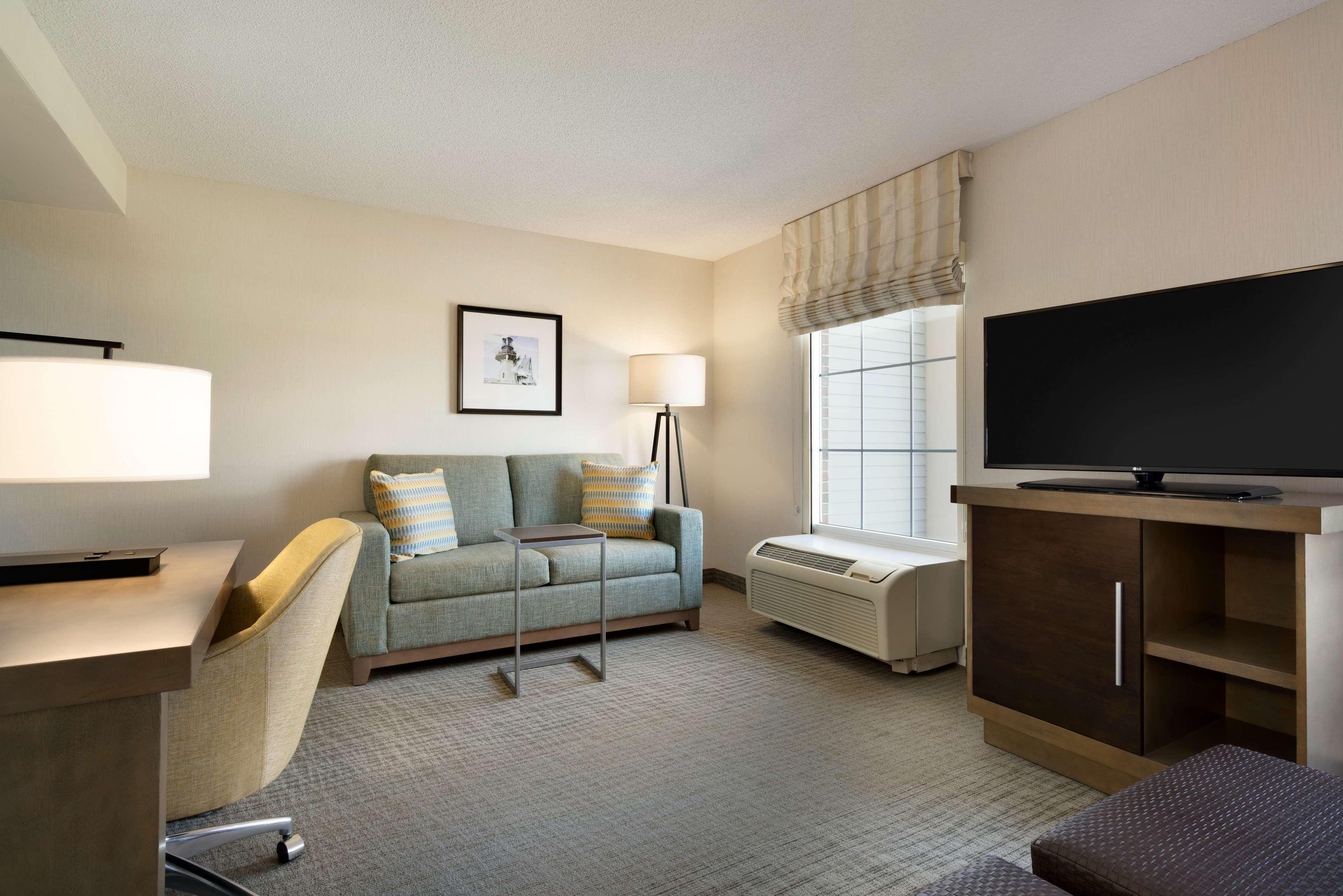 Hampton Inn & Suites Мидълтаун Екстериор снимка