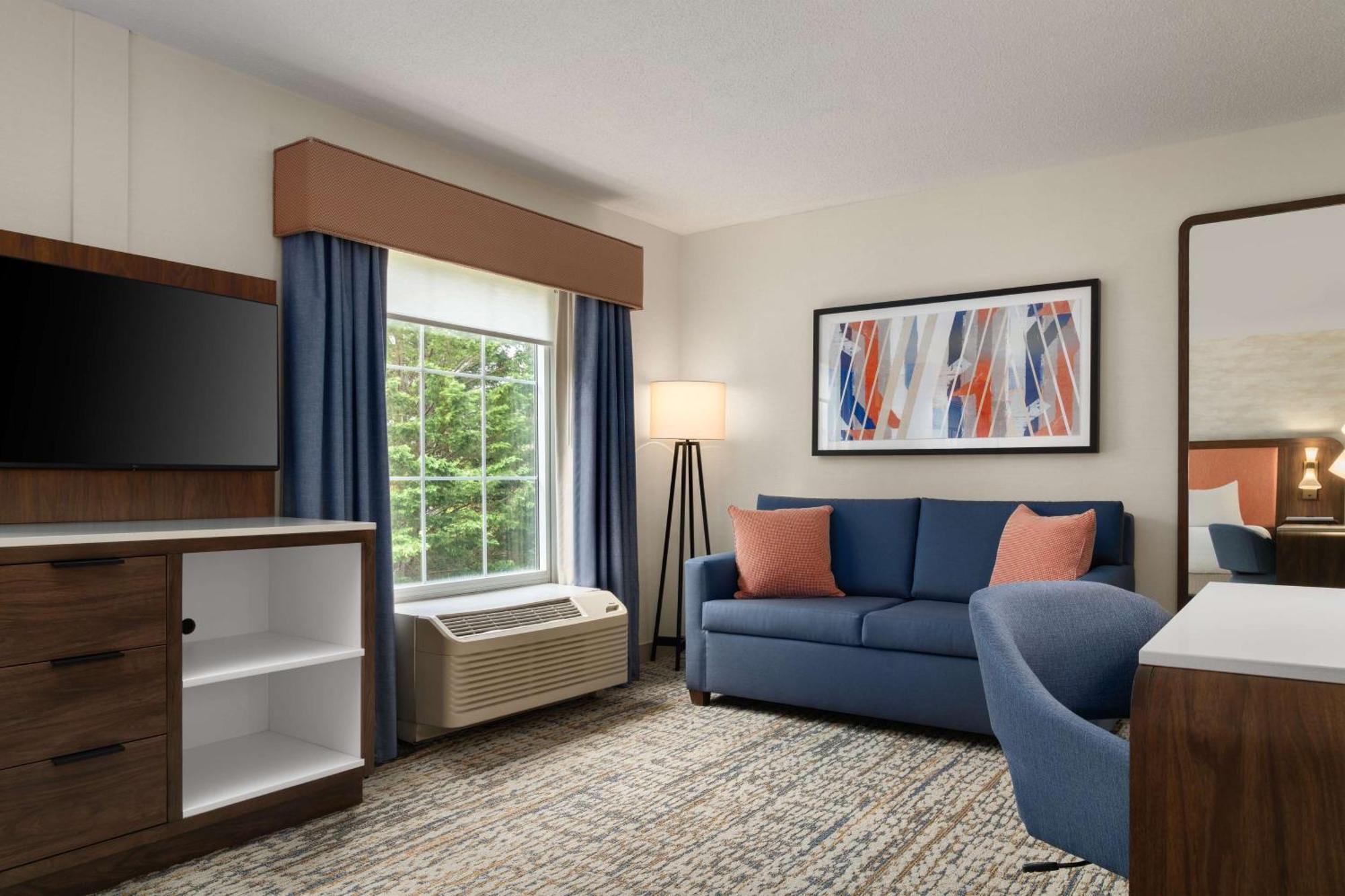 Hampton Inn & Suites Мидълтаун Екстериор снимка