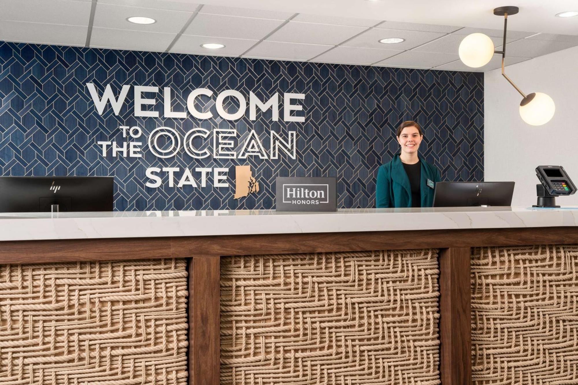 Hampton Inn & Suites Мидълтаун Екстериор снимка