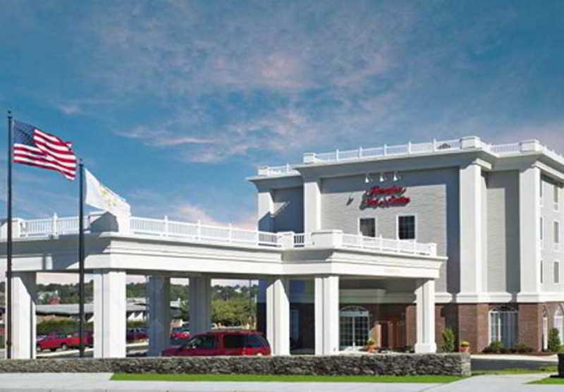 Hampton Inn & Suites Мидълтаун Екстериор снимка